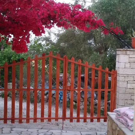 Loulaki Magazia Paxi *