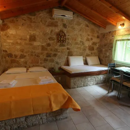 Loulaki Magazia Paxi Apartman *